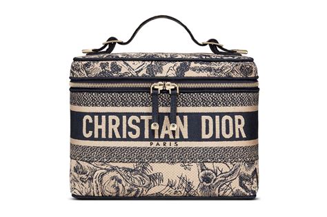 dior cosmetic bag price.